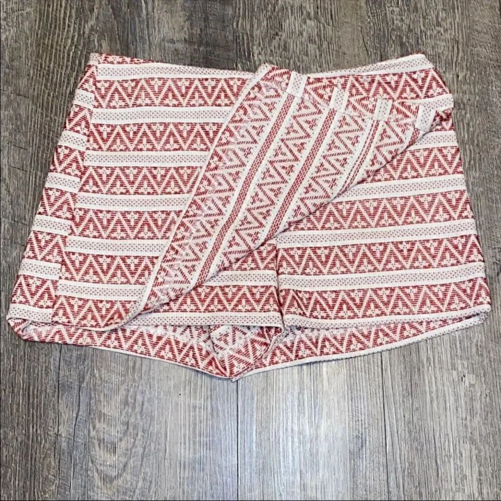 BCBG Ladies Skort - Picture 2 of 5